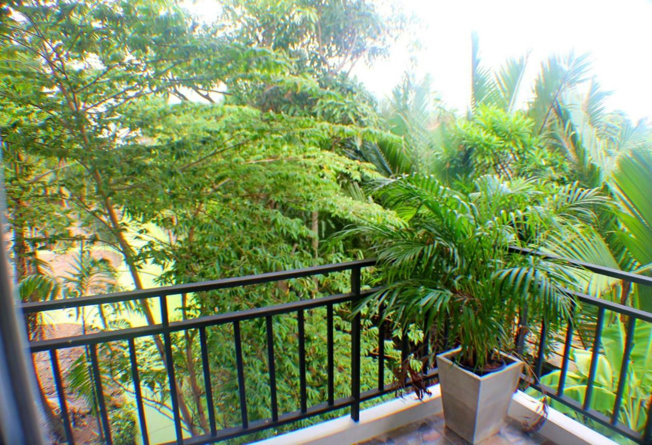 Hotel Baan Glangsuan Bang Kobua Bang Chak Exterior foto